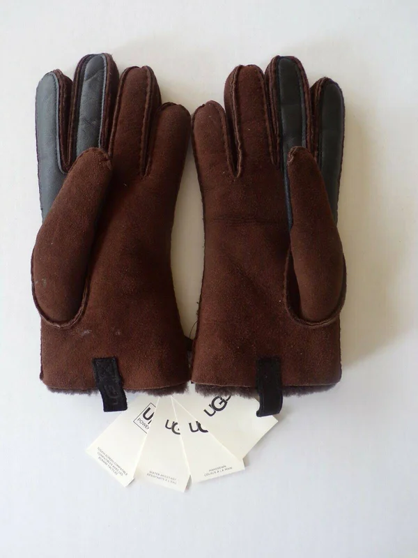 Ugg Men's Shearling 3pt Glove Sheepskin in Chocolate, Size M
