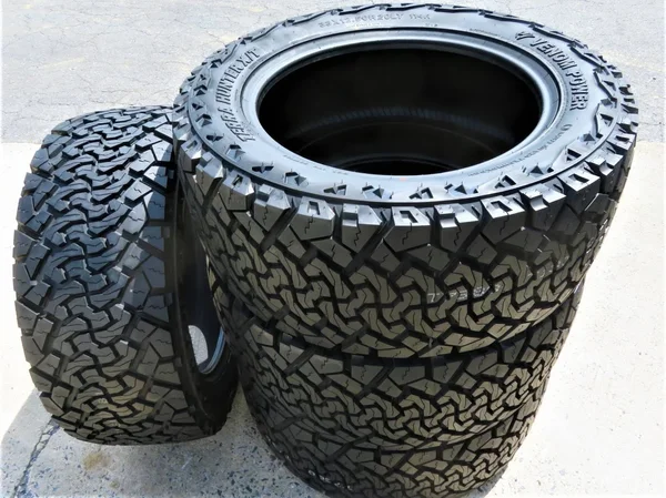 Venom Power Terra Hunter X/T, 35X12.50R22, 121q, F (12 Ply)