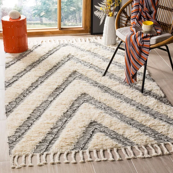 Safavieh Kenya KNY901H 9&0x22 x 12&0x22 Black, Ivory Area Rug