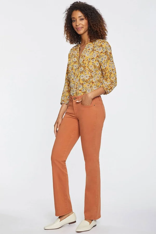 Nydj Marilyn Straight Leg Stretch Jeans - Size 6 in Walnut at Nordstrom