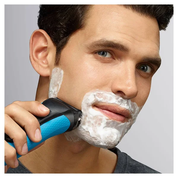 Braun S3 Shave & Style 3-in-1 3010BT Wet & Dry Rechargeable Electric Shaver