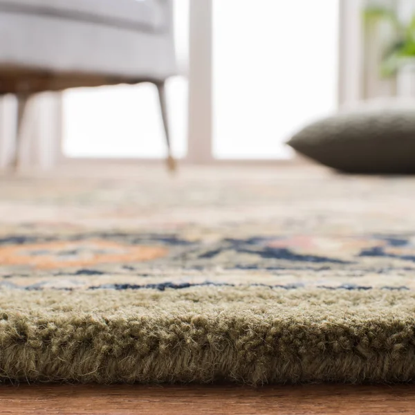 Safavieh Heritage Collection HG625N Handmade Traditional Wool Area Rug 3& x 5& Navy/Ivory