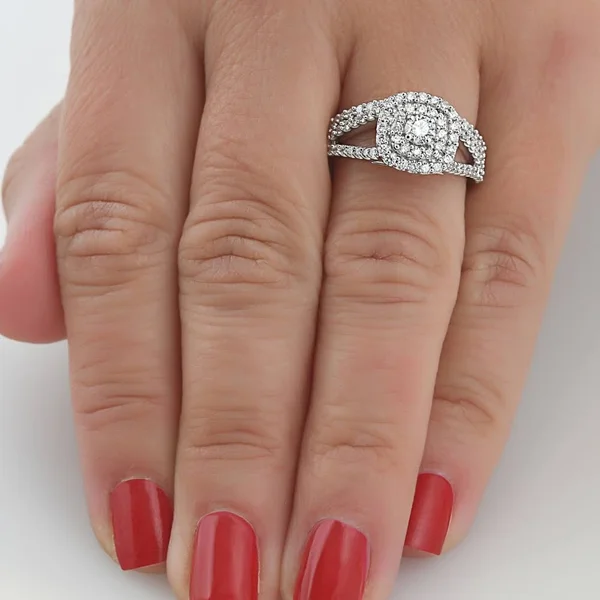 Pompeii3 1 1/10ct Cushion Halo Diamond Engagement Wedding Ring Set 10K White Gold - Size 4.5