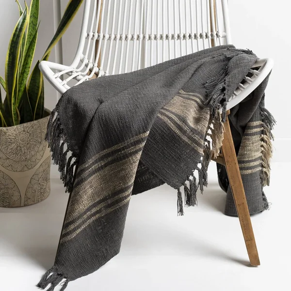 Bramble Knitted Throw