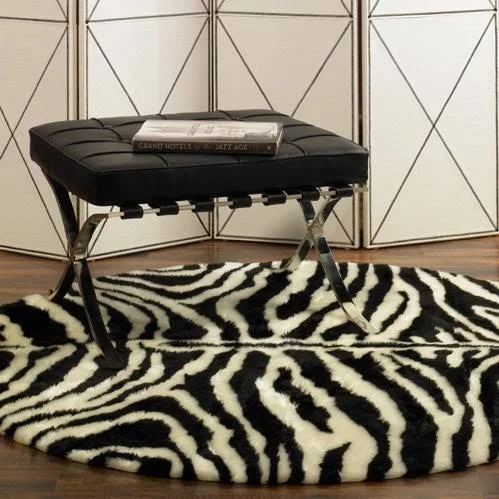 Walk on Me Rugs Faux Zebra Skin Narrow Stipe Rug (2&3 x 3&7)