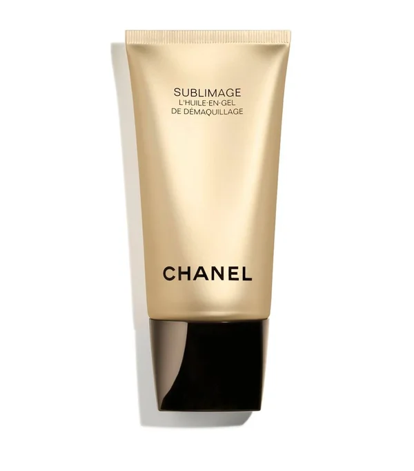 Chanel Ultimate Comfort and Radiance-Revealing Gel-To-Oil Cleanser