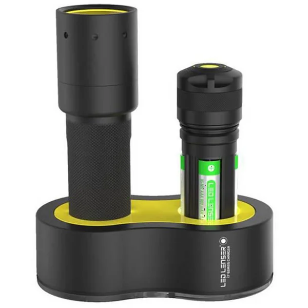 Ledlenser - i7R Rechargeable LED Torch, 25 - 220 Lumens, Black