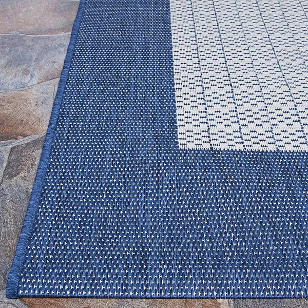 Couristan Recife Checkered Field Indoor/Outdoor Square Rug - 8&6