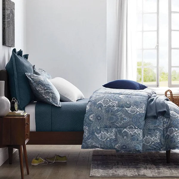 The Company Store Hillcrest Cotton Matelasse Light Gray Floral Twin Coverlet