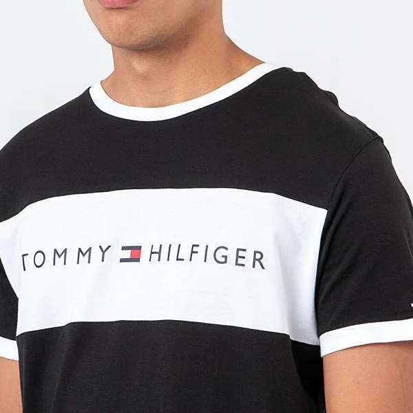 Tommy Hilfiger Logo Flag T Shirt Black