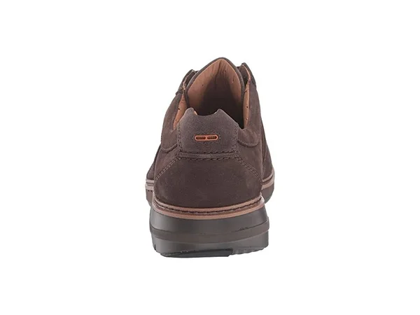 Clarks Men's Un Ramble Go Oxford Brown Nubuck 8