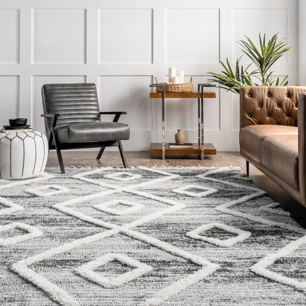 6&7x22x9& Rectangle Loomed Diamond Area Rug Gray - nuLOOM