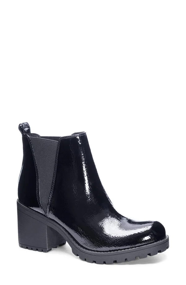 Women's Dirty Laundry Lisbon Chelsea Boot - 5.5 M, Black