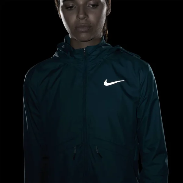 Nike Essential Women's Packable Running Rain Jacket