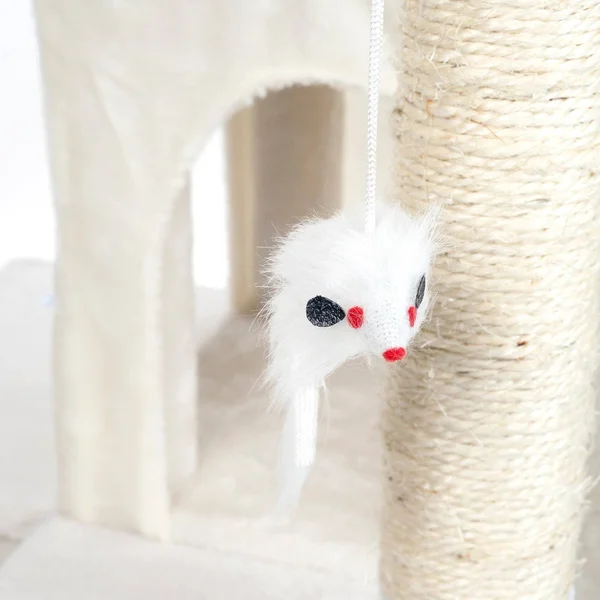 Petmaker Penthouse Sleep and Play Cat Tree 4& White