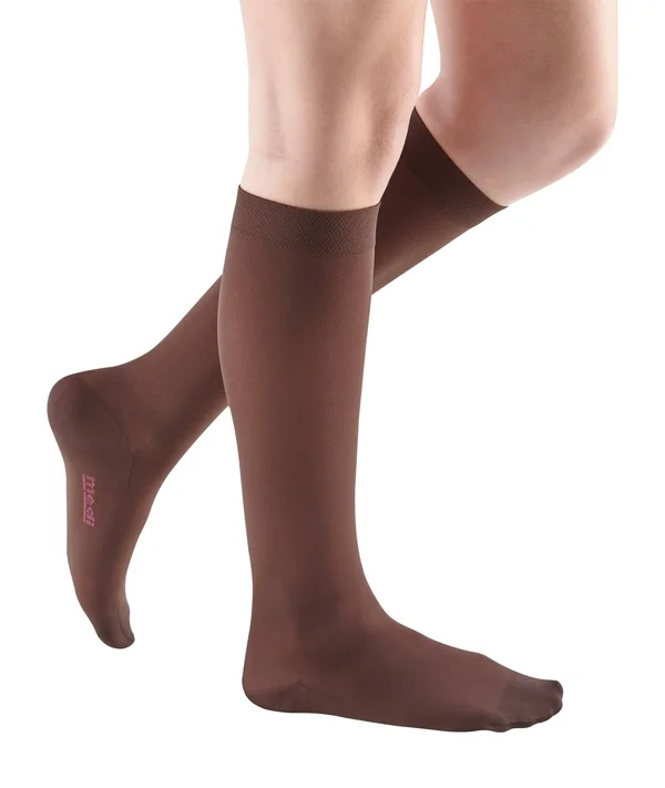 Mediven Comfort 20-30 mmHg Knee High Closed Toe Size VI Petite