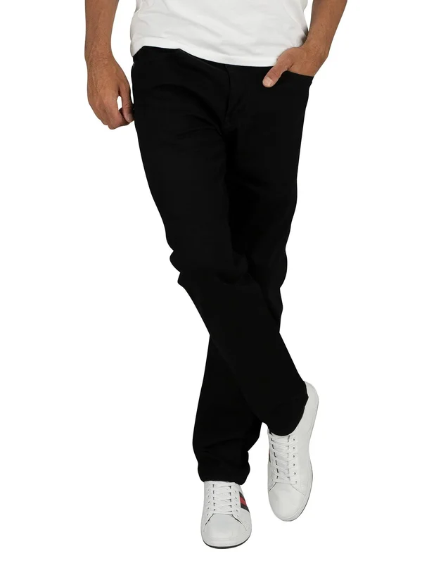 Levis 502 Regular Tapered Jeans Black