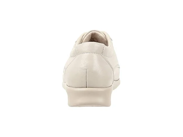 SAS Women's Traveler Bone 5.5 Medium