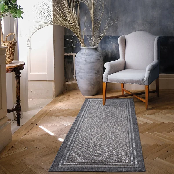 Ottomanson Jardin Collection Black Border Design Flat Weave 5 ft. 3 in. x 6 ft. 11 in. Jute Back Indoor/Outdoor Area Rug