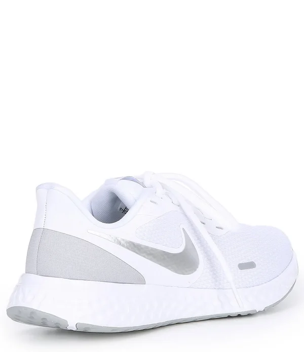 Nike Revolution 5 Women's Running Shoes in Black, Size: 9, BQ3207-008