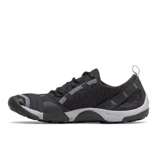New Balance Women's Minimus 10 Trail - Size: 6 B, Black Purple