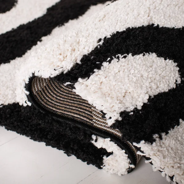 Safavieh Florida Shag Ivory/Black Area Rug; 8& x 10&
