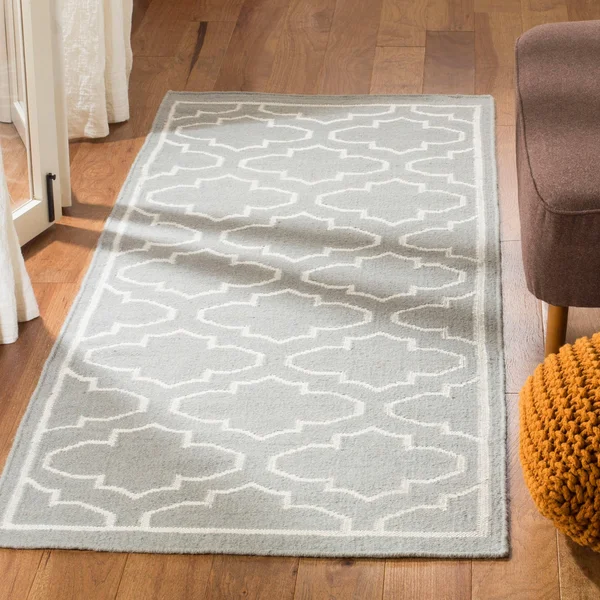 Safavieh 3& x 5& Dhurries DHU625C Brown, Ivory Rug