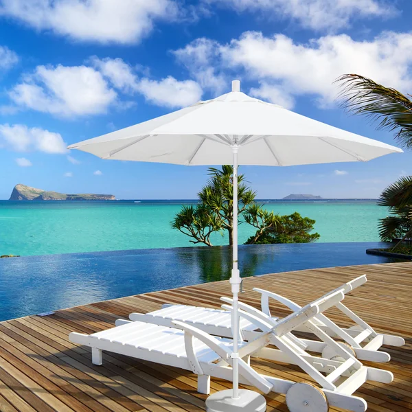 California Umbrella 9 ft. Fiberglass Tilt Pacifica Market Umbrella