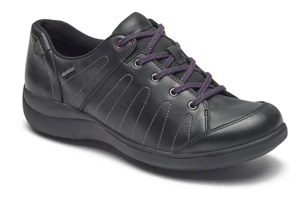 Aravon Women's REVsavor Sneaker - Size: 9, Black Leather