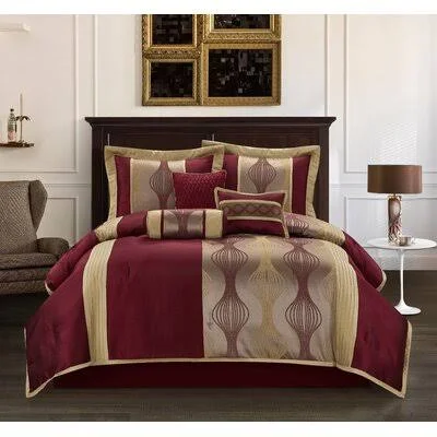 Hanstrom Comforter Set World Menagerie Size: Queen Comforter + 6 Additional Pieces, Color: Wine/Gold