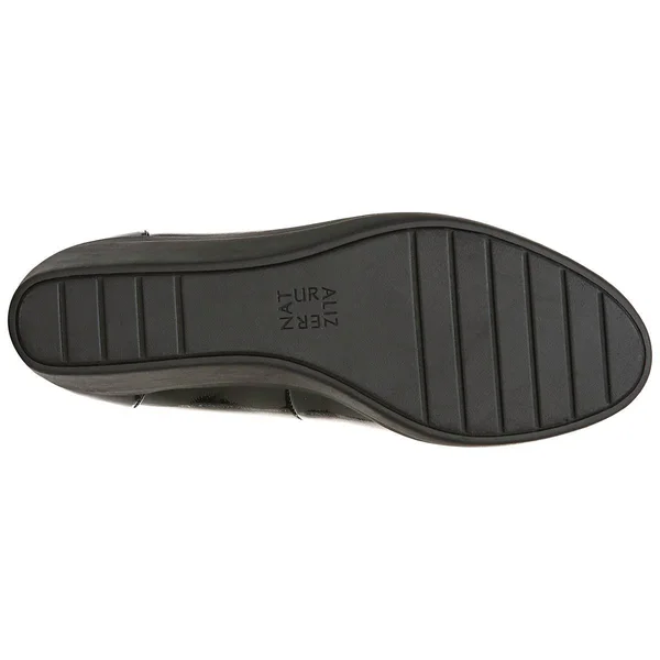 Women's Naturalizer Sam Wedge Pump - Black - Size 9