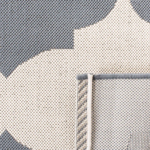 Safavieh Courtyard Beige & Blue 5&-3x22 x 7&-7x22 Indoor/Outdoor Rug