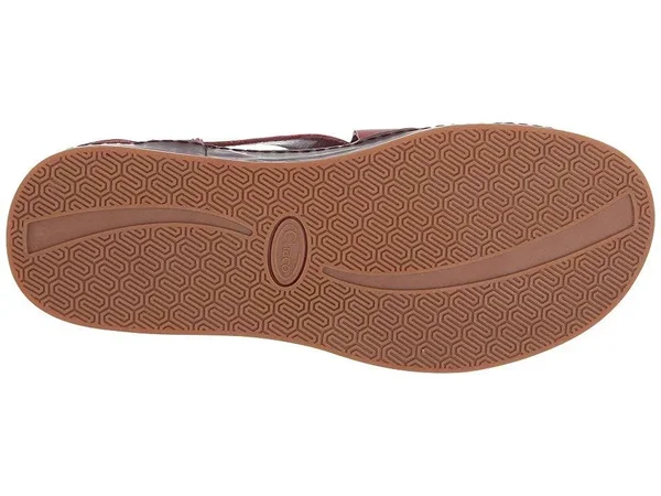 Chaco Women's Wayfarer Sandal - 8 - Port
