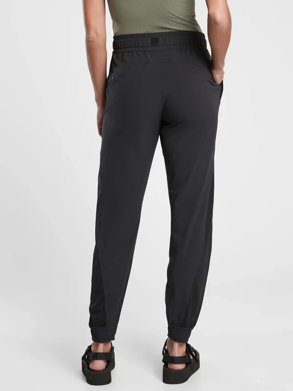 Athleta Women's Quest Jogger Black Size 8