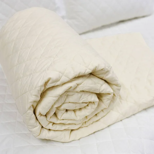 HiEnd Accents Cream Diamond Pattern Linen Quilt, King, 104" x 94"