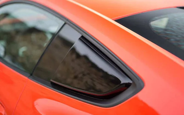 Roush Performance 421881 Black Quarter Window Scoop