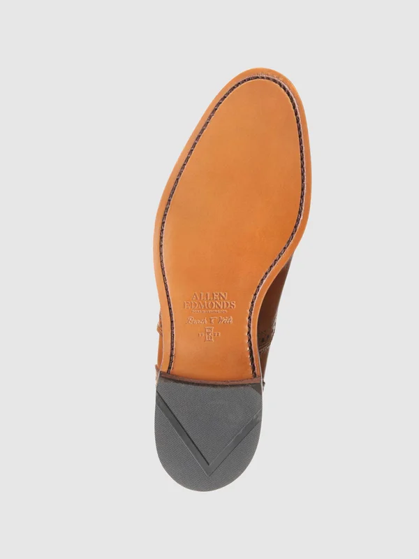 Allen Edmonds Strand Cap-Toe Oxford - Walnut