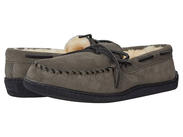 Minnetonka Sheepskin Hardsole Moccasin 13 Men's Grey