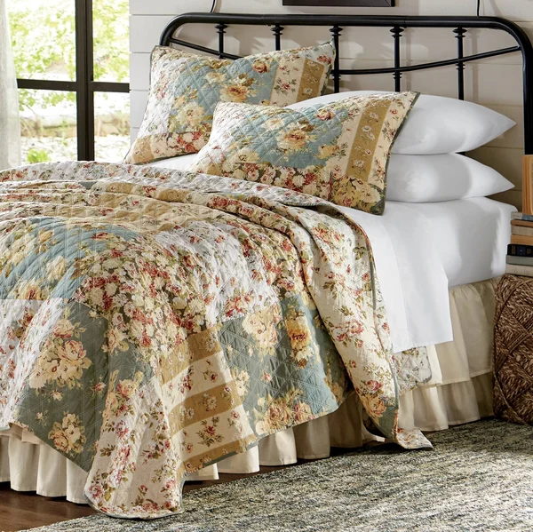 Josephine Oversized Quilt, Polyester/Cotton, Ivory, King (108x22 W x 96x22 L)