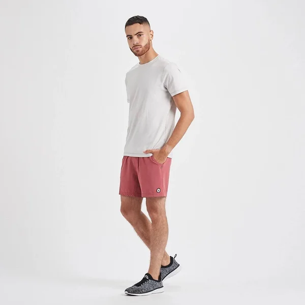 Kore Shorts 5x22 by Vuori in Saltwater Red, Size Large
