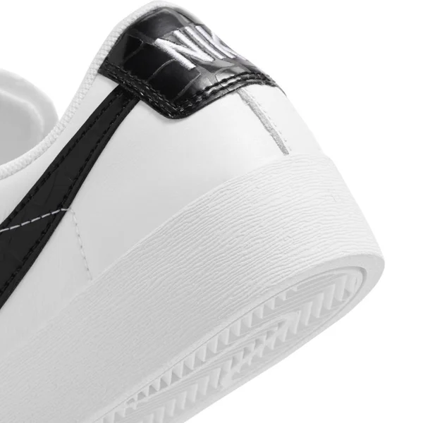 Nike Wmns Blazer Low (White - Black)