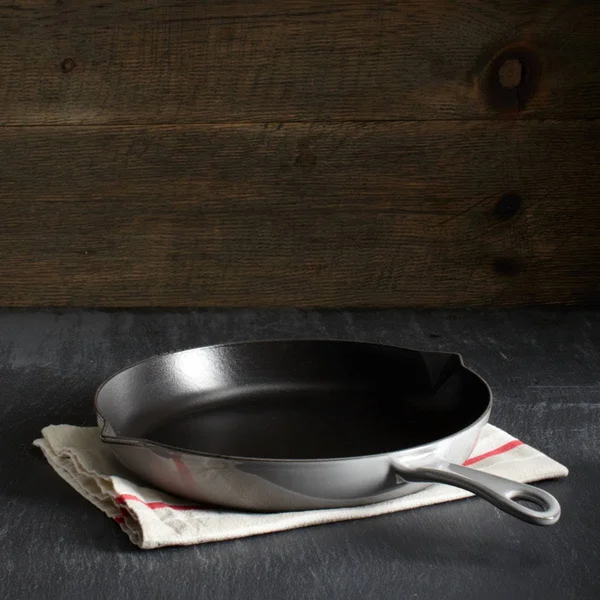 Staub Cast Iron Fry Pan - 10-in, Basil