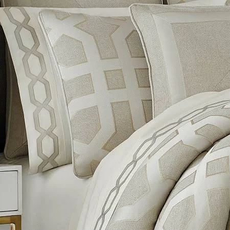 J. Queen New York Kingsgate Queen Comforter Set Beige