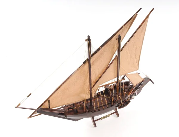 Old Modern Handicrafts Dhow Medium