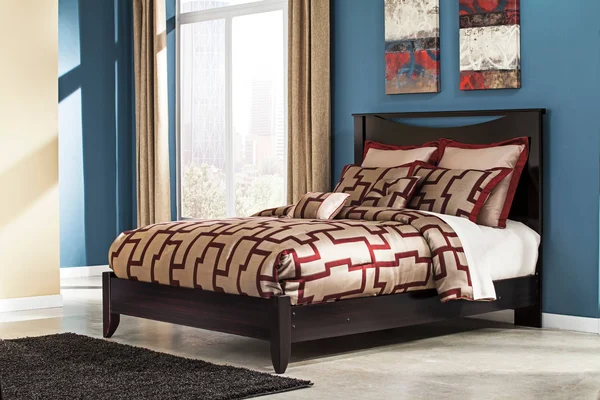 Ashley Zanbury Queen Panel Footboard with Rails