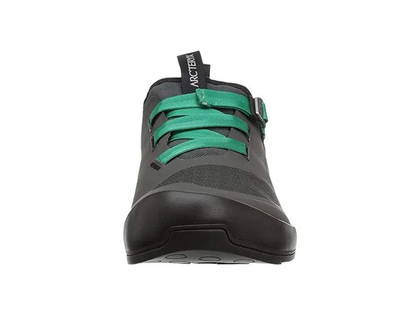 Arc&teryx Arakys Approach Shoe - Women's Shark/Bora Bora, 8.5