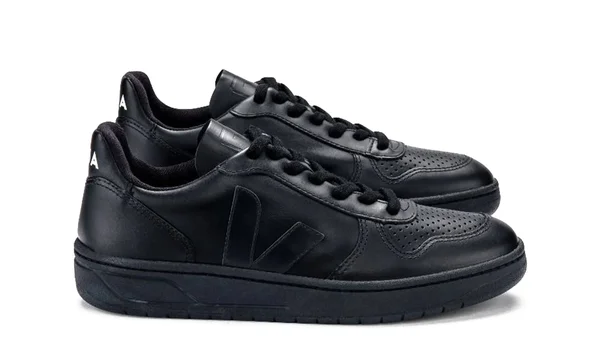Veja V-10 - Black, Black Sole - US 11 - Men