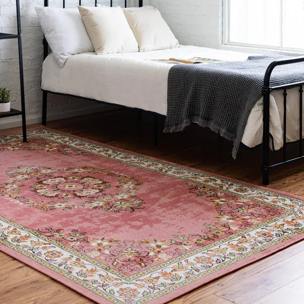 Lucerne 4x6 Rose Bohemian Area Rug