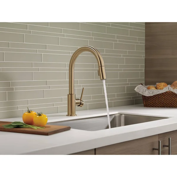 Delta Faucet 9159-LS-DST Trinsic Single Handle Kitchen Swivel Pull-Down - Chrome