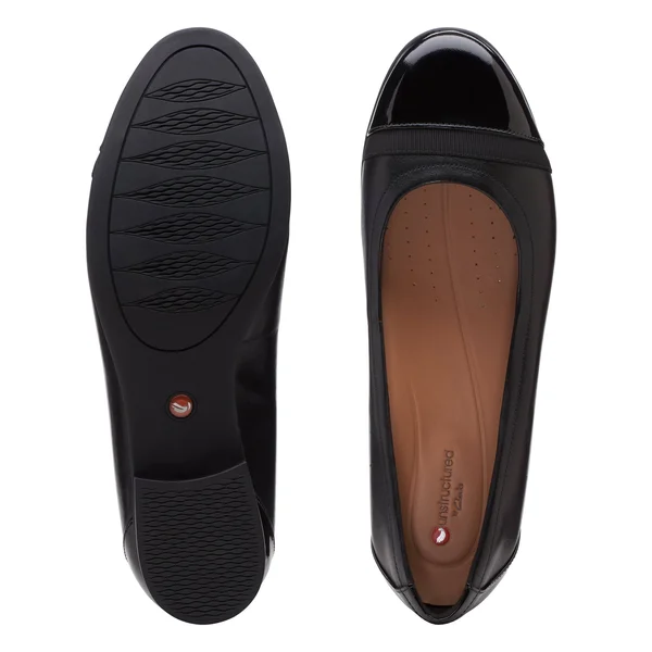 Women's Clarks Un Blush Cap Ballet Flat, Size: 10 Wide, Black